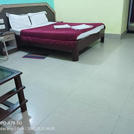 Hotel D2 Holiday Inn -Near Niladri Sea Beach - Puri - Official Verified Exterior foto