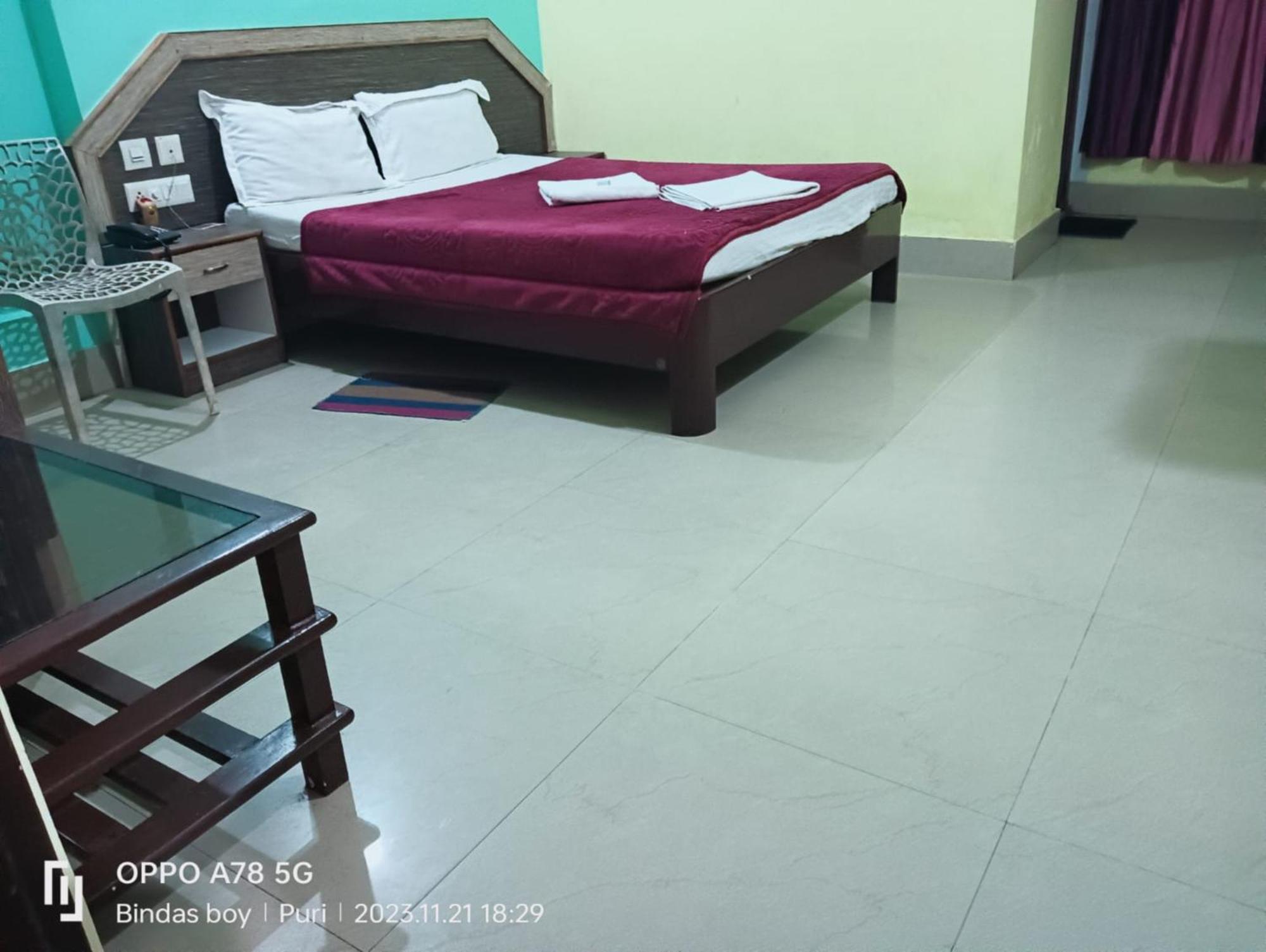Hotel D2 Holiday Inn -Near Niladri Sea Beach - Puri - Official Verified Exterior foto